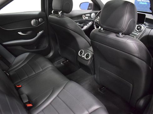 Used 2021 Mercedes-Benz C 300 4MATIC Sedan w/ Driver Assistance Package image 18