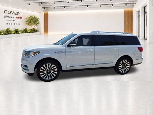 Used 2021 Lincoln Navigator L Reserve w/ Luxury Package AWD/4WD image 5