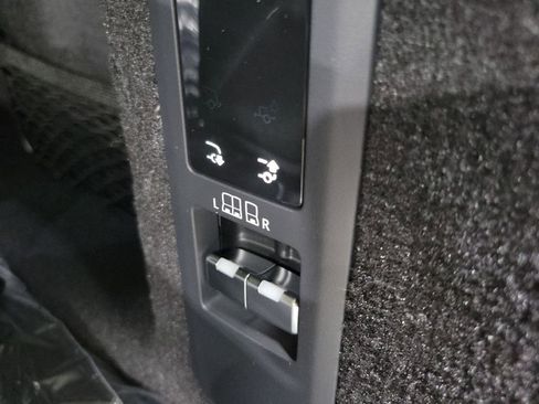 New 2026 Land Rover Range Rover Sport Dynamic SE image 29