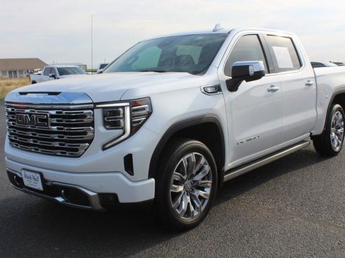 Used 2023 GMC Sierra 1500 Denali w/ Denali Reserve Package image 9