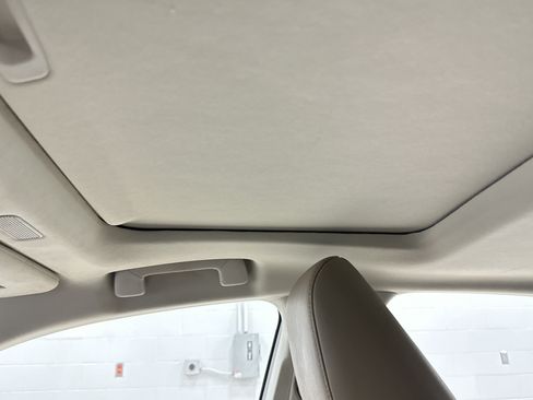 Used 2019 Lexus ES 350 w/ Premium Package FWD image 28