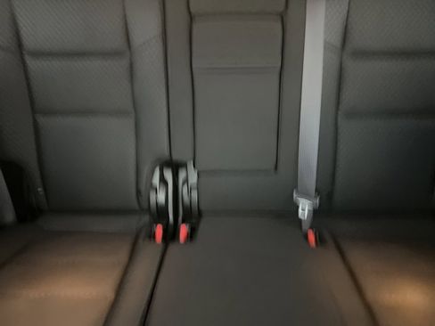 Used 2022 Jeep Grand Cherokee Laredo E image 21