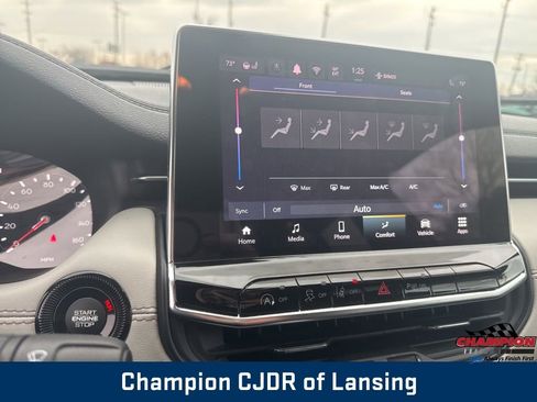 Used 2025 Jeep Compass Limited image 26