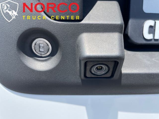 Used 2018 Chevrolet Express 2500 RWD image 6