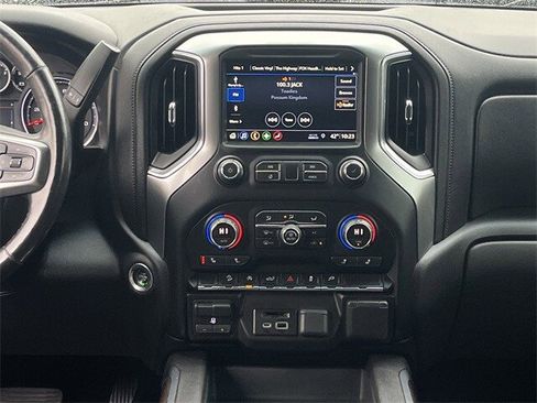 Used 2019 Chevrolet Silverado 1500 LT w/ Texas Edition image 17