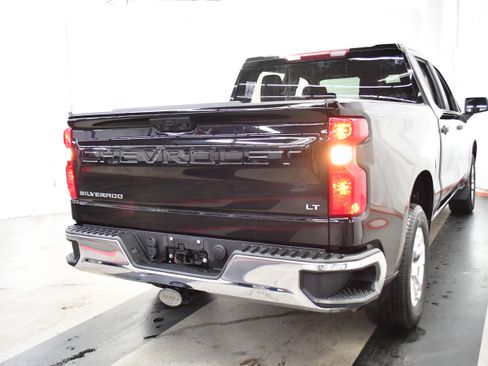 Used 2023 Chevrolet Silverado 1500 LT image 12