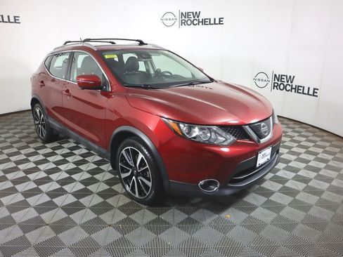 Used 2019 Nissan Rogue Sport SL image 3