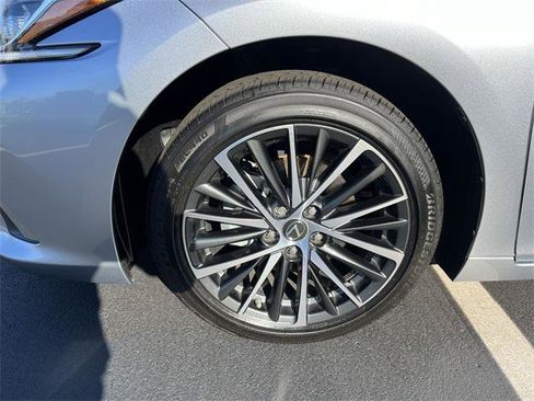 Certified 2024 Lexus ES 250 w/ Premium Package image 8