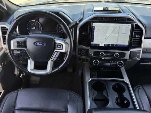 Used 2022 Ford F250 Lariat w/ Lariat Value Package AWD/4WD image 14