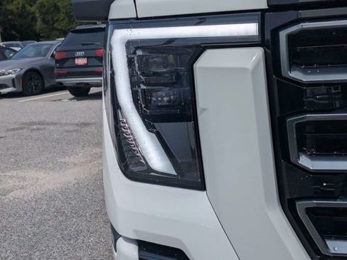 New 2026 GMC Sierra 2500 AT4 w/ AT4 Premium Plus Package AWD/4WD image 11