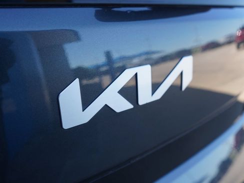 Used 2024 Kia Soul LX w/ Option Group 015 FWD image 4