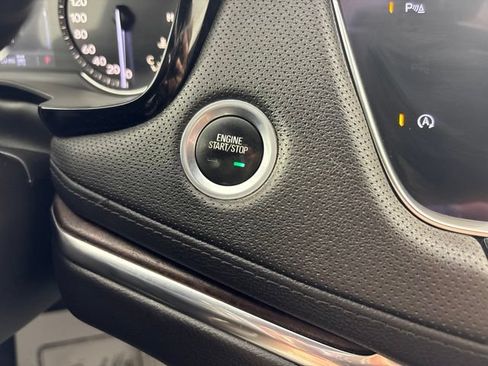 Used 2020 Cadillac XT5 Premium Luxury AWD/4WD image 10