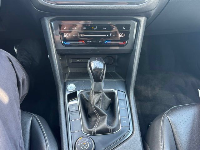 Used 2023 Volkswagen Tiguan SE R-Line AWD/4WD image 23