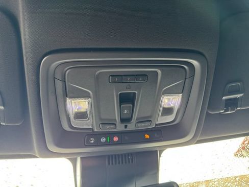 Used 2024 GMC Sierra 1500 AT4 w/ AT4 Preferred Package AWD/4WD image 24