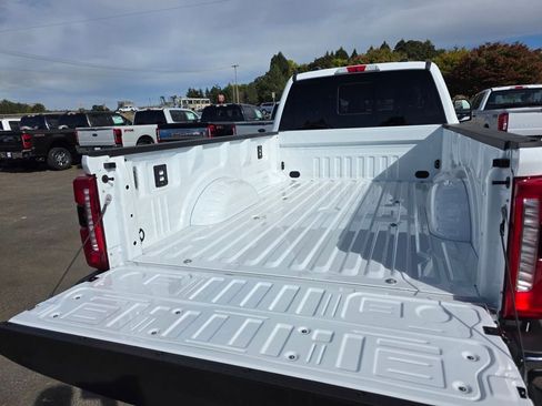 New 2026 Ford F350 Lariat w/ FX4 Off-Road Package image 37