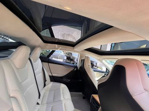 Used 2018 Tesla Model S 100D AWD/4WD image 31