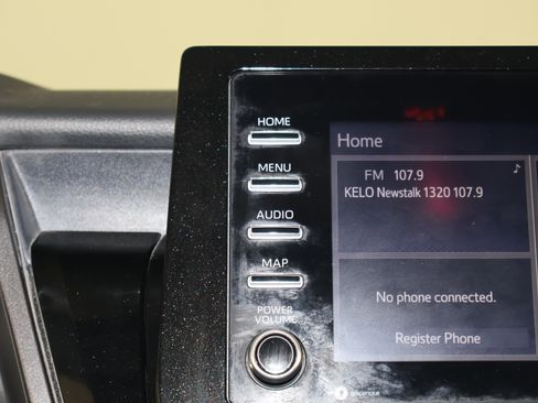 Used 2024 Toyota Camry LE image 30