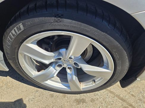 Used 2011 Nissan 370Z Coupe image 25