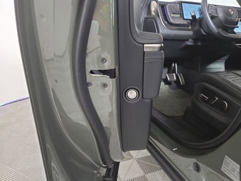 Used 2023 Rivian R1S Launch Edition AWD/4WD image 32