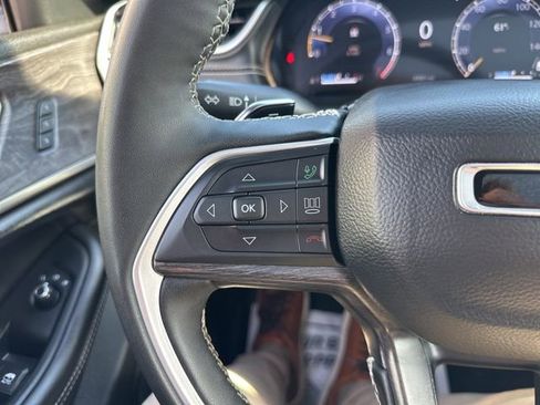 Certified 2024 Jeep Grand Cherokee L Limited w/ Luxury Tech Group II image 25