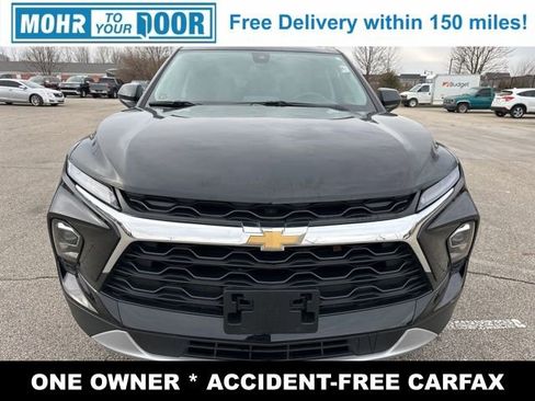 Used 2025 Chevrolet Blazer LT image 2