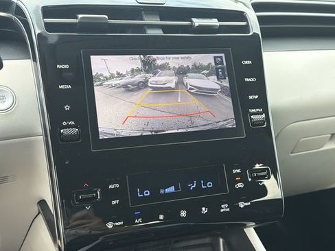 Certified 2024 Hyundai Tucson SEL FWD image 33