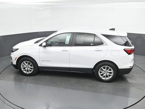Used 2024 Chevrolet Equinox LT AWD/4WD image 37