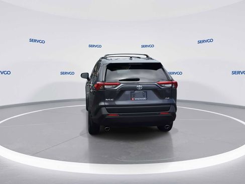 Used 2022 Toyota RAV4 XLE FWD image 7