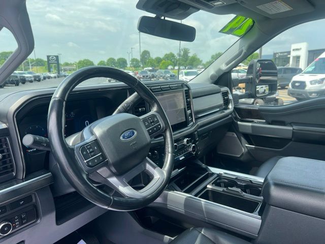 Used 2024 Ford F250 Lariat w/ Black Appearance Package AWD/4WD image 29