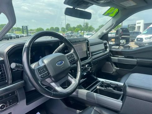 Used 2024 Ford F250 Lariat w/ Black Appearance Package AWD/4WD image 29