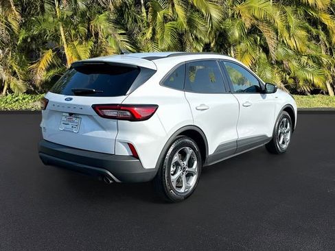 Used 2025 Ford Escape ST-Line image 5