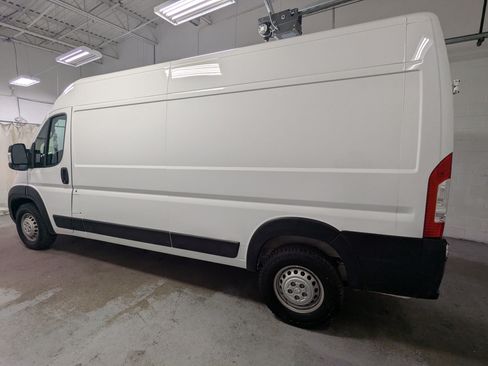 Used 2025 RAM ProMaster 2500 w/ Convenience Group FWD image 10