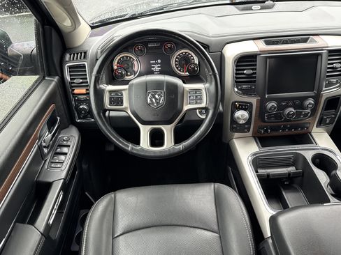 Used 2016 RAM 1500 Laramie w/ Convenience Group image 28
