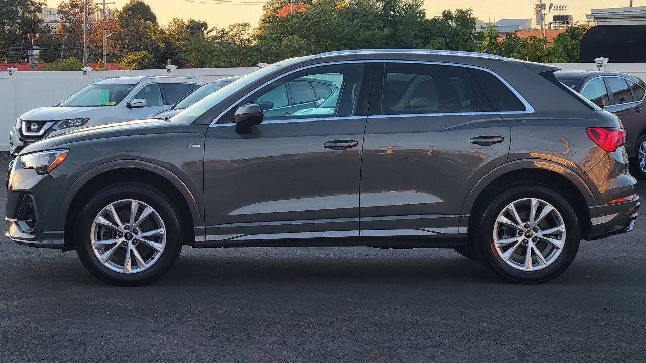 Used 2022 Audi Q3 2.0T Premium AWD/4WD image 9