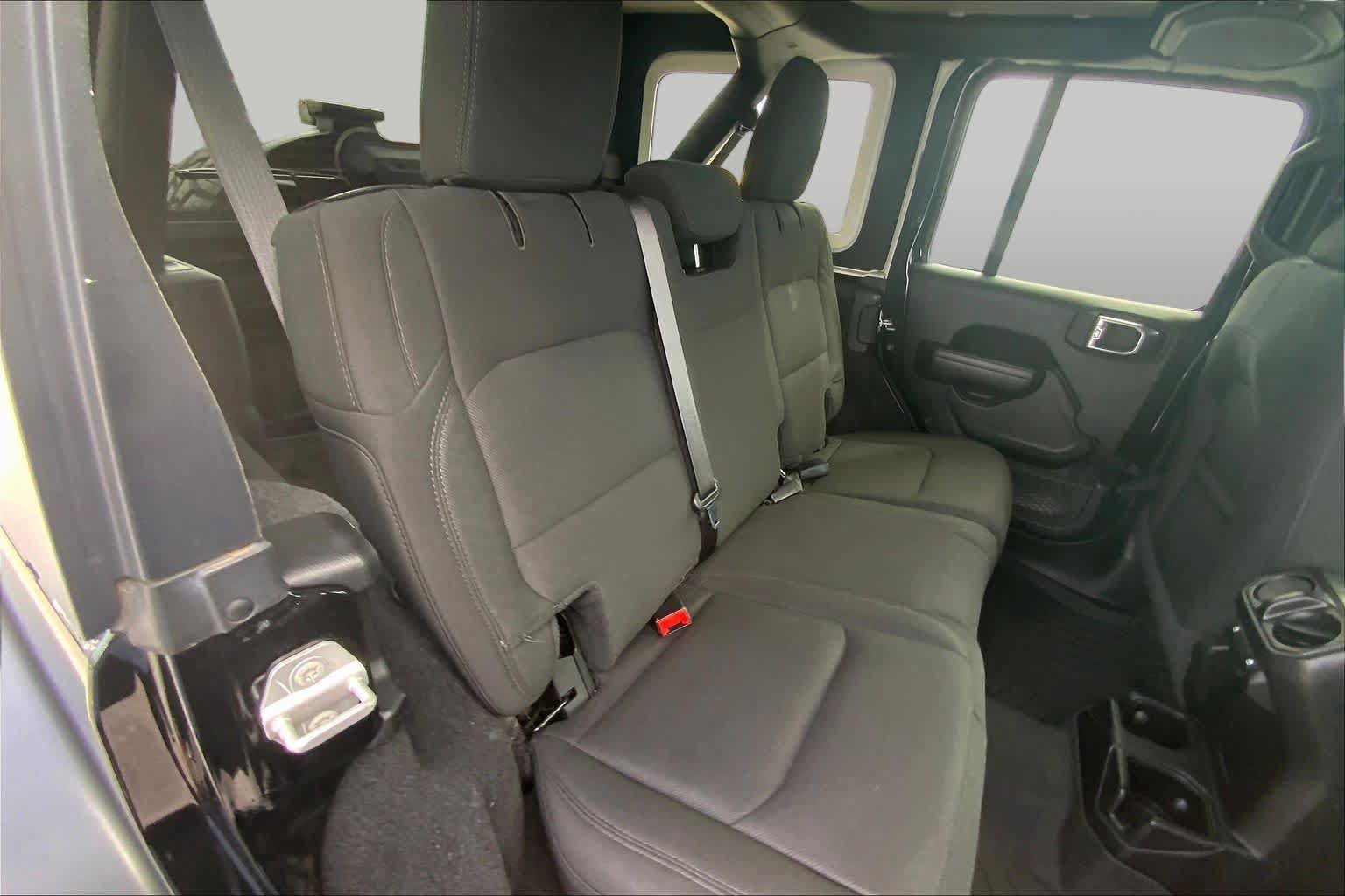 Used 2021 Jeep Wrangler Unlimited Sport AWD/4WD image 20