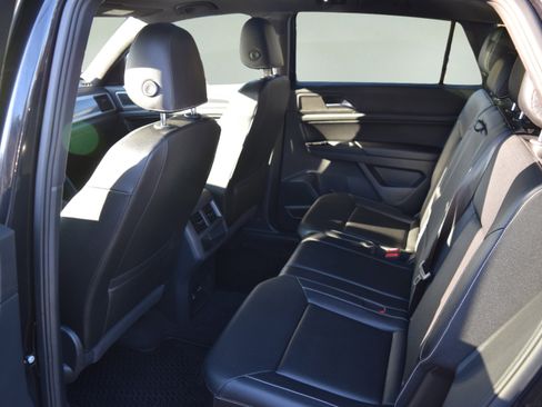 Used 2020 Volkswagen Atlas Cross Sport SEL image 6