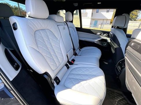 Used 2026 BMW X7 xDrive40i w/ Executive Package image 22