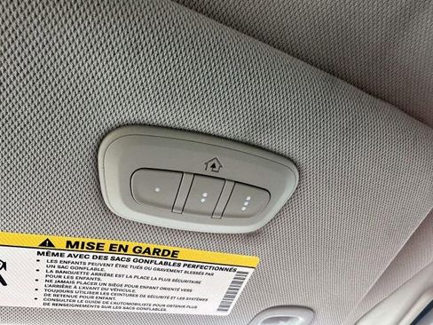 Used 2023 Chrysler Pacifica Limited image 26