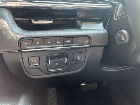 Used 2024 Cadillac Escalade Sport image 30