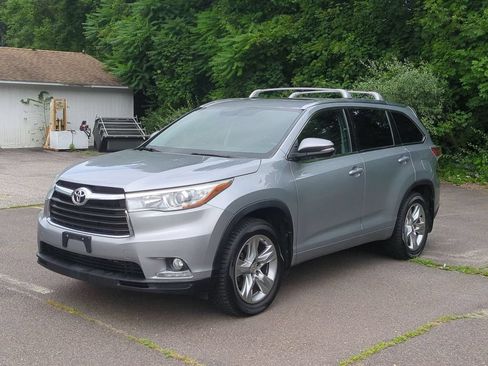 Used 2014 Toyota Highlander Limited AWD/4WD image 8