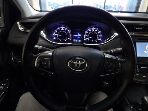 Used 2013 Toyota Avalon XLE Premium image 28