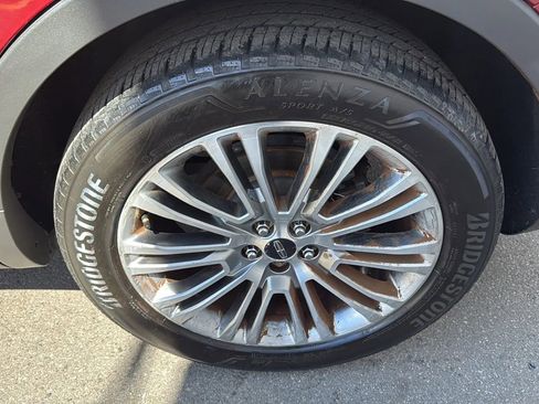 Used 2016 Lincoln MKX Reserve w/ Climate Package image 9