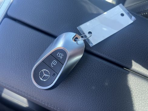 Certified 2025 Mercedes-Benz CLE 450 4MATIC Coupe image 36
