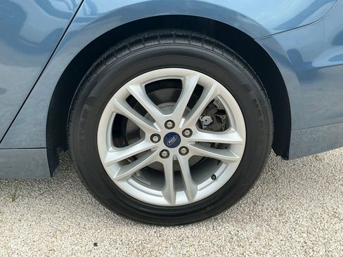 Used 2018 Ford Fusion SE w/ Fusion SE Technology Package image 38