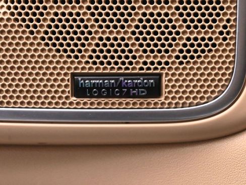 Used 2011 Land Rover Range Rover HSE LUX image 41