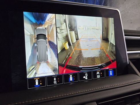 Used 2024 GMC Yukon XL AT4 w/ Technology Package image 20