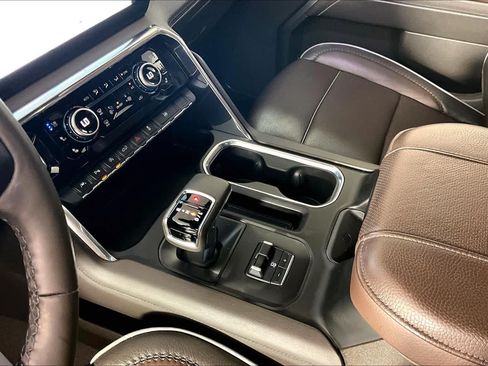 Used 2024 GMC Sierra 1500 Denali w/ Denali Reserve Package RWD image 16