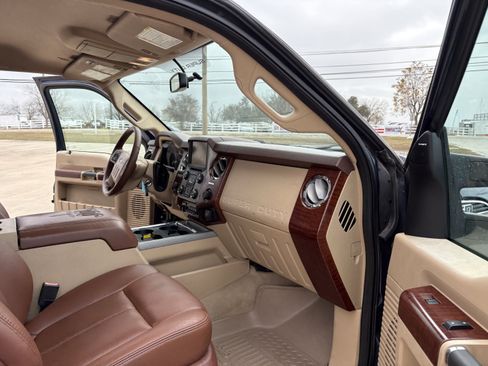 Used 2013 Ford F250 King Ranch w/ FX4 Off Road Pkg image 16