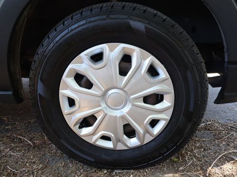 Used 2015 Ford Transit 350 XLT RWD image 43