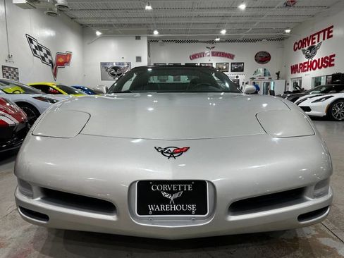 Used 2002 Chevrolet Corvette Convertible w/ Preferred Equipment Group2 RWD image 18